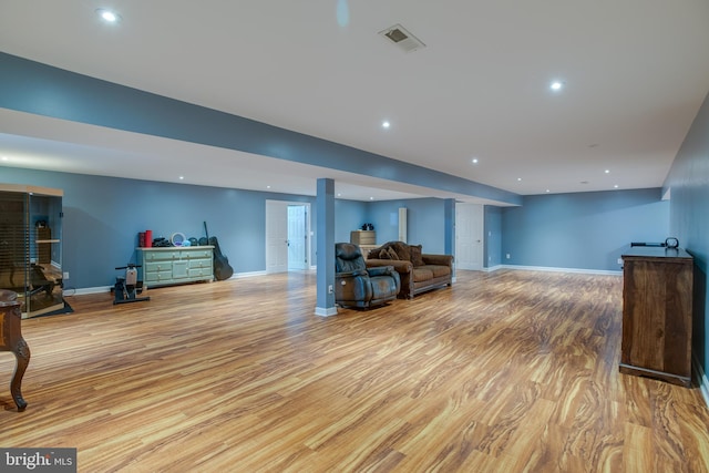 12868 Paddle Wheel Ct, Manassas, VA 20112 - living area with light wood-style floors, recessed lighting, and baseboards