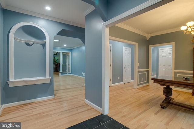12868 Paddle Wheel Ct, Manassas, VA 20112 - foyer featuring crown molding, light wood finished floors, a chandelier, baseboards, and recessed lighting