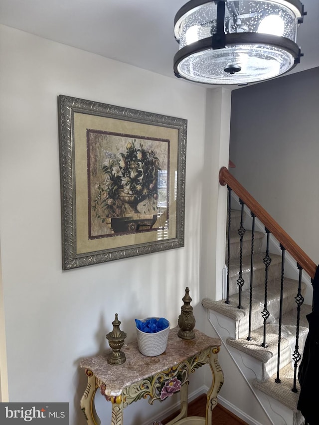 8549 Stonewall Rd, Manassas, VA 20110 - stairway featuring baseboards