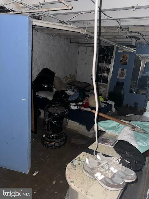 view of unfinished basement