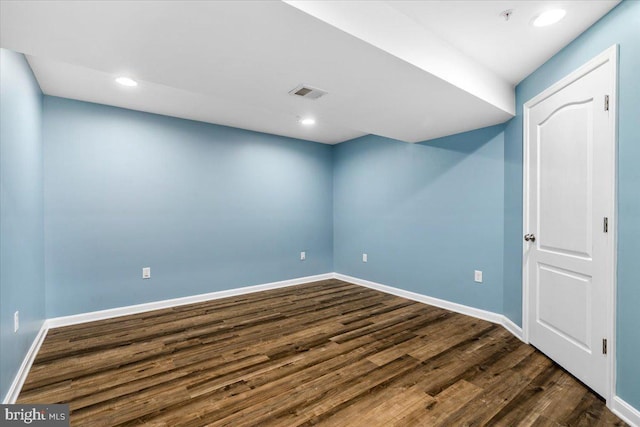 161 Stonecrest Cir, Keedysville, MD 21756 - empty room with dark wood-style flooring, baseboards, fire sprinkler in ceiling, and recessed lighting