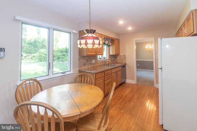 104 Dorado Dr, Delran, NJ 08075 - dining space featuring recessed lighting, baseboards, an inviting chandelier, and light wood-style flooring