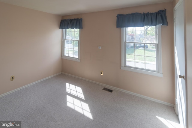 104 Dorado Dr, Delran, NJ 08075 - spare room with baseboards, carpet flooring, and visible vents