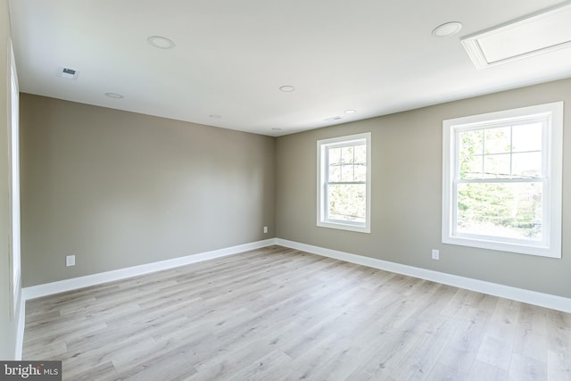204 Barclay St, Burlington, NJ 08016 - unfurnished room featuring plenty of natural light, recessed lighting, baseboards, and light wood-style floors