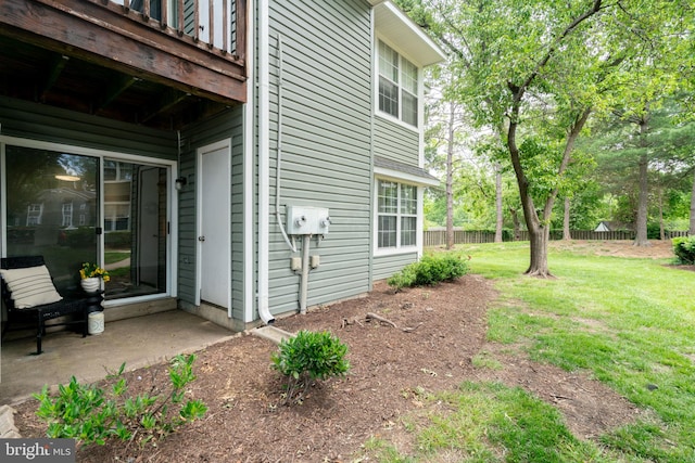 8607 Beekman Pl Unit 7B, Alexandria, VA 22309 - view of side of property