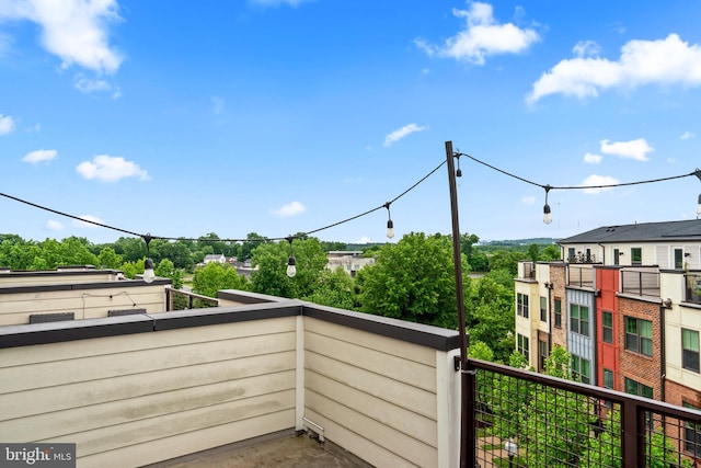 6101 Enquirer St, Hyattsville, MD 20782 - view of balcony