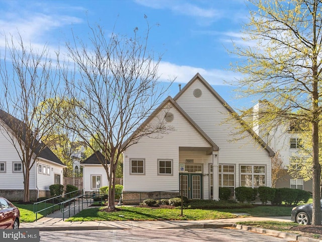 view of front of property