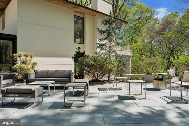 view of patio featuring outdoor lounge area