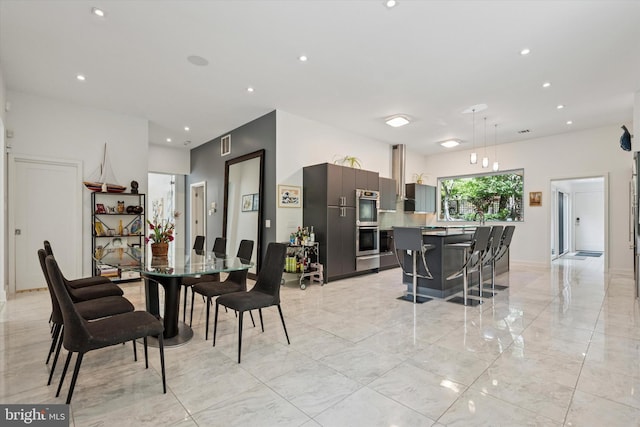 dining area with visible vents and recessed lighting