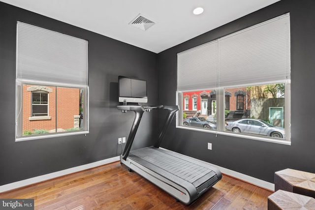 1424 S 4th St, Philadelphia, PA 19147 - workout room featuring baseboards, recessed lighting, visible vents, and wood finished floors