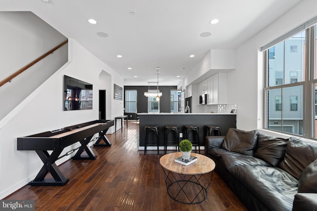 1424 S 4th St, Philadelphia, PA 19147 - living room featuring an inviting chandelier, baseboards, dark wood-type flooring, and recessed lighting