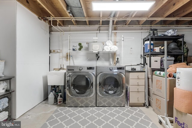 817 Golden Arrow St, Great Falls, VA 22066 - laundry room featuring separate washer and dryer