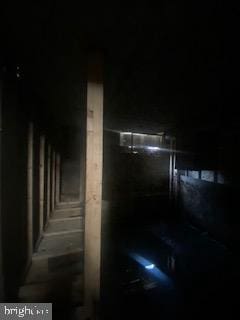 1047 W Nevada St, Philadelphia, PA 19133 - view of room details