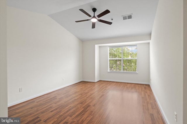 11014 Koman Cir Unit 304, Manassas, VA 20109 - empty room featuring wood finished floors, visible vents, vaulted ceiling, ceiling fan, and baseboards