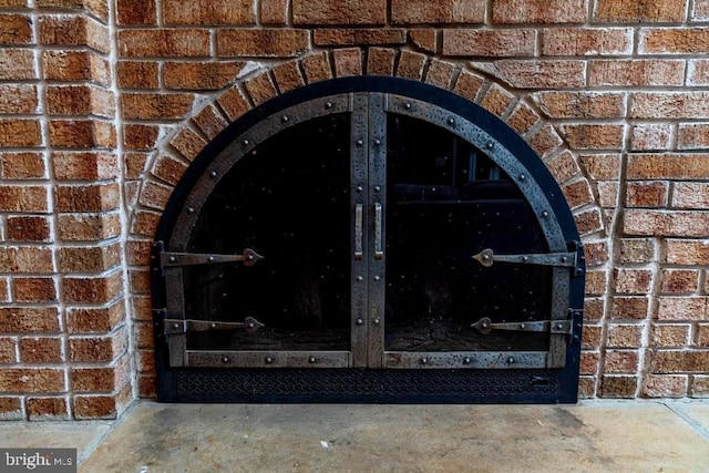details with brick siding