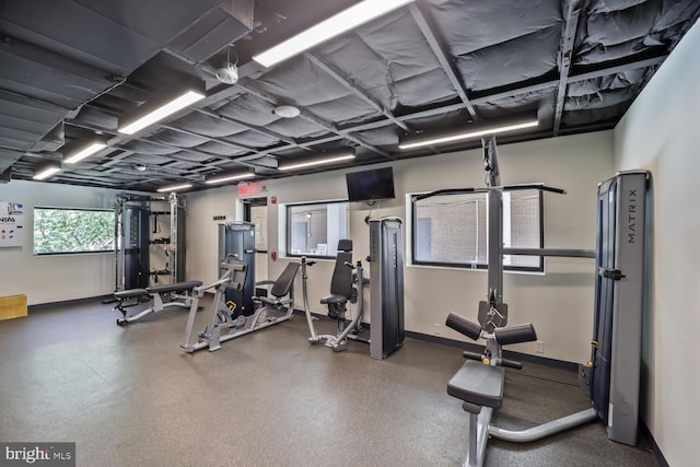 workout area with baseboards