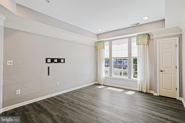 8004 Ink Berry Ct Unit D-3, Pasadena, MD 21122 - unfurnished room featuring visible vents, ornamental molding, baseboards, recessed lighting, and dark wood finished floors