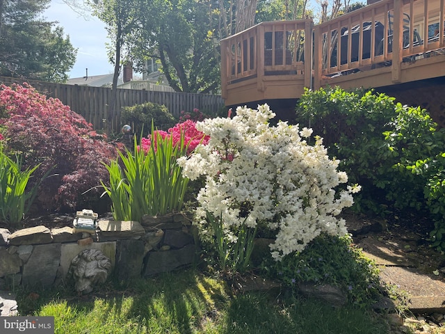 exterior details featuring fence