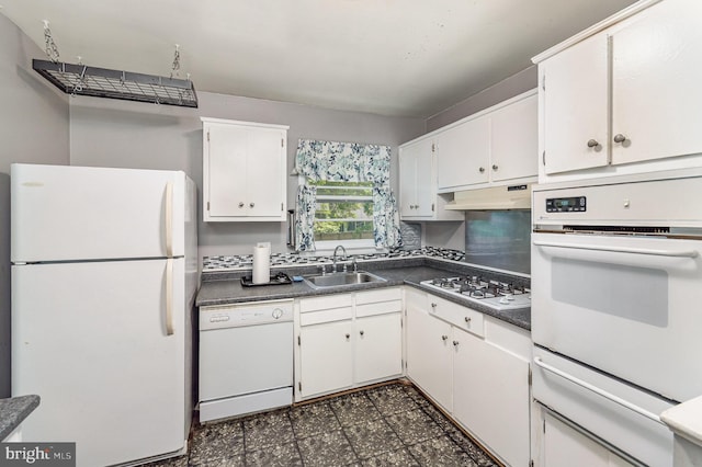 8809 Vernon View Dr, Alexandria, VA 22308 - kitchen featuring white appliances, a sink, a warming drawer, under cabinet range hood, and dark countertops