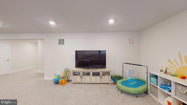 recreation room featuring carpet, recessed lighting, and baseboards