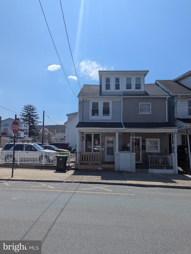 view of front of house featuring covered porch