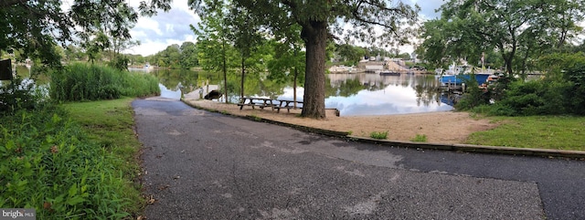 7707 W Dr, Glen Burnie, MD 21060 - view of property's community featuring a water view and a boat ramp
