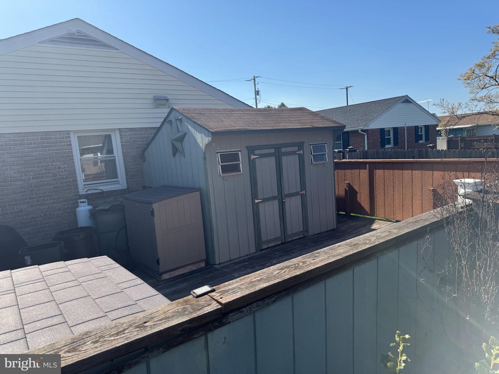 345 W Cedar St, New Holland, PA 17557 - exterior space with fence