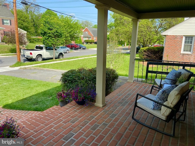 305 W Whitlock Ave, Winchester, VA 22601 - view of patio / terrace featuring covered porch