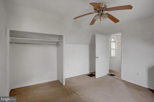 125 Cottage St, Waynesboro, PA 17268 - unfurnished bedroom featuring carpet flooring, a closet, and a ceiling fan