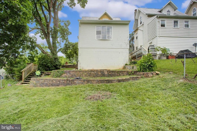 125 Cottage St, Waynesboro, PA 17268 - back of house with stairs