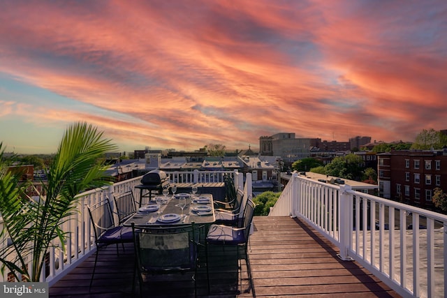 2636 N Calvert St N, Baltimore, MD 21218 - view of deck