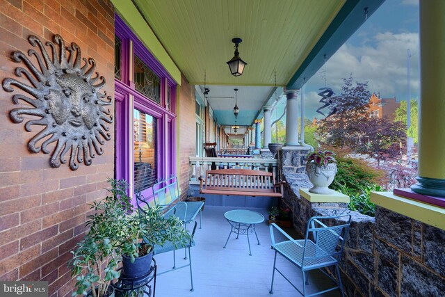 2636 N Calvert St N, Baltimore, MD 21218 - view of patio with a porch