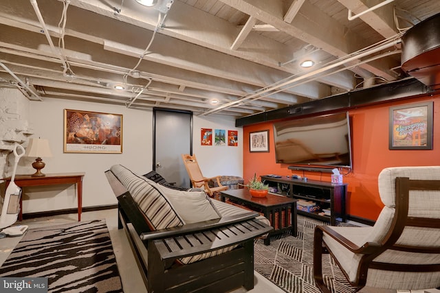 2636 N Calvert St N, Baltimore, MD 21218 - sitting room featuring carpet floors and baseboards