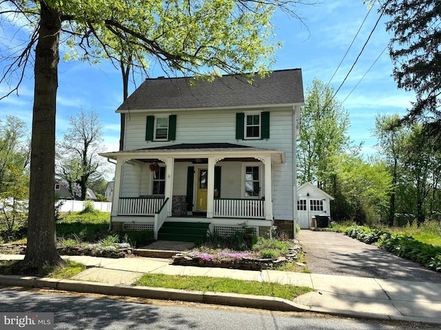 view of front of property with covered porch
