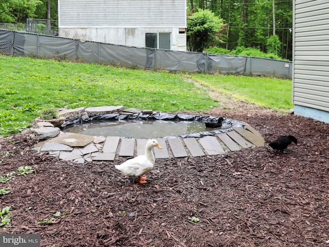 74 Red Maple Ln, Harpers Ferry, WV 25425 - view of yard with fence