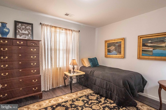 252 Parkside Ct, Woodstock, VA 22664 - bedroom with wood finished floors and baseboards