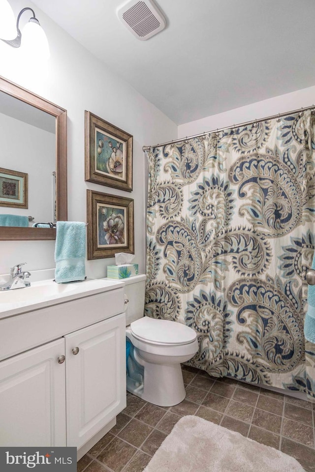 252 Parkside Ct, Woodstock, VA 22664 - full bathroom featuring vanity and toilet