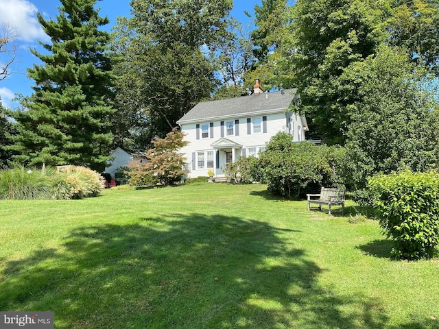 477 Linton Hill Rd, Newtown, PA 18940 - view of front of property featuring a chimney and a front lawn