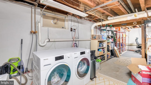 477 Linton Hill Rd, Newtown, PA 18940 - laundry area with laundry area and washing machine and clothes dryer