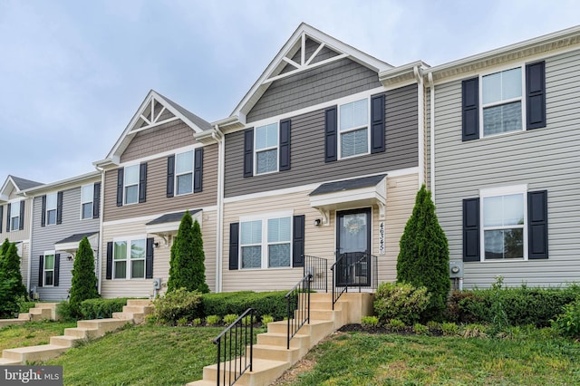 multi unit property with a front yard