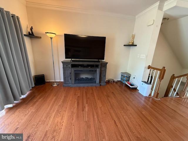 2907 Chinkapin Oak Ln Unit 245, Woodbridge, VA 22191 - living room with wood finished floors and ornamental molding