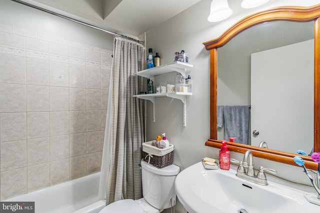 602 Lions Gate Ln, Odenton, MD 21113 - full bath with shower / bath combo with shower curtain, toilet, and a sink