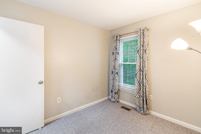 602 Lions Gate Ln, Odenton, MD 21113 - carpeted spare room with visible vents and baseboards