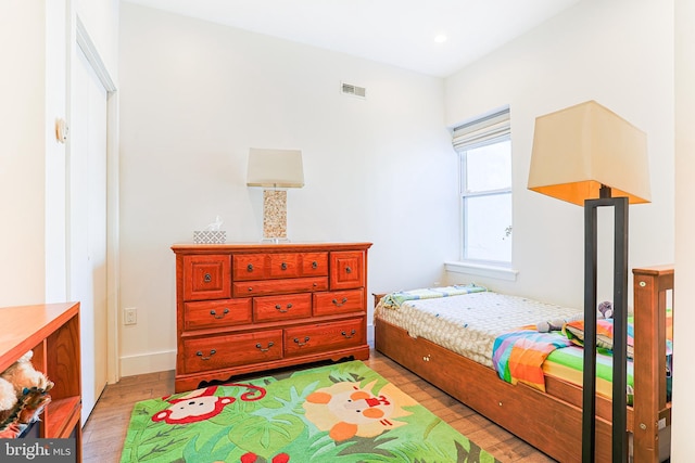 2325 W Thompson St, Philadelphia, PA 19121 - bedroom featuring baseboards, recessed lighting, light wood-style flooring, and visible vents