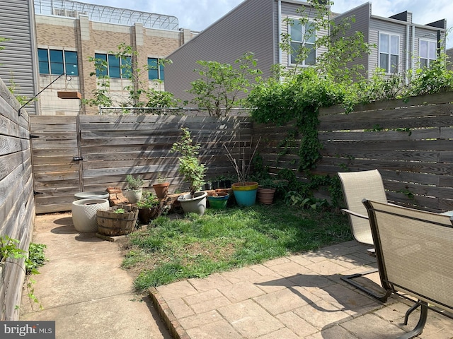 2325 W Thompson St, Philadelphia, PA 19121 - view of patio with a fenced backyard