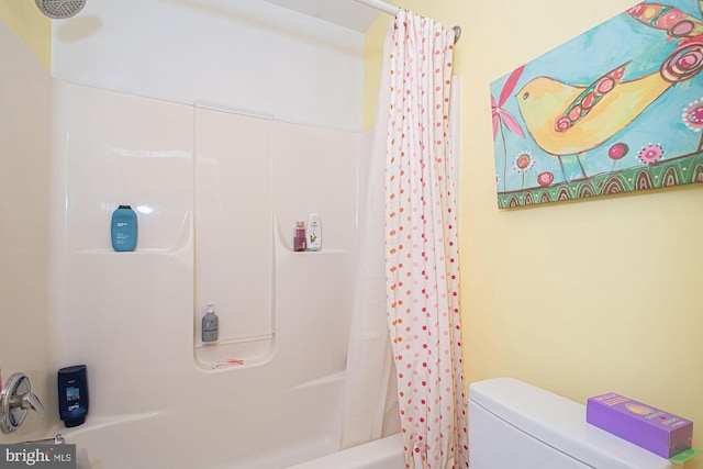 105 Fairfield Dr, Winchester, VA 22602 - full bath featuring toilet and shower / tub combo