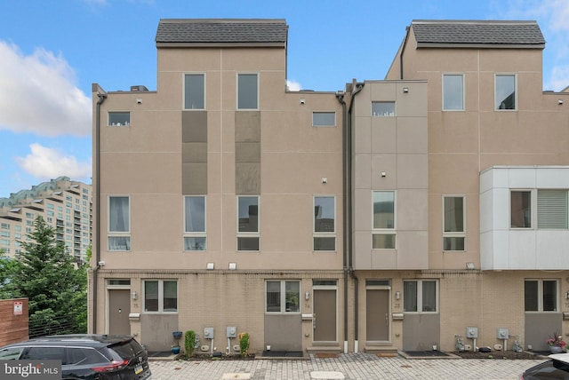 740 S Columbus Blvd Unit 74, Philadelphia, PA 19147 - view of apartment building / complex