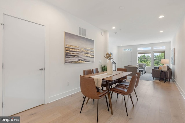 740 S Columbus Blvd Unit 74, Philadelphia, PA 19147 - dining room with light wood-style floors and recessed lighting