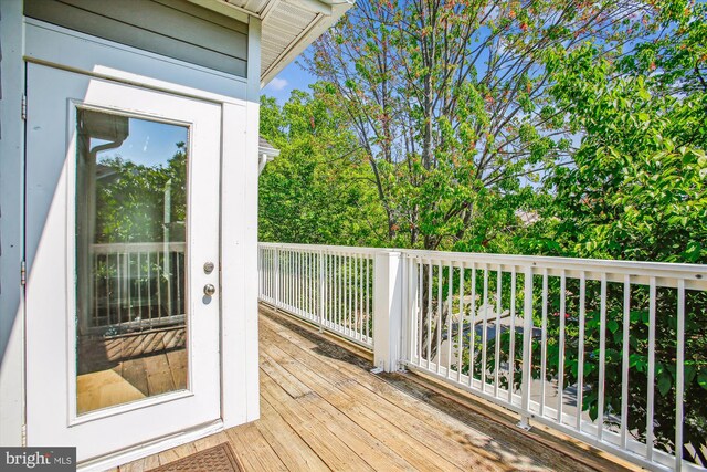 1704 Lake Shore Crest Dr Unit 32, Reston, VA 20190 - view of deck