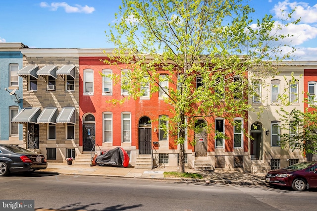 multi unit property featuring entry steps